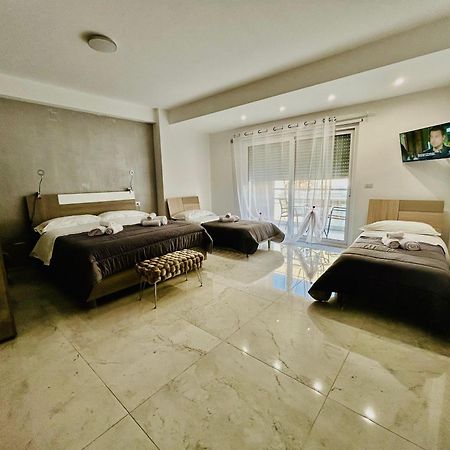 Aqua Marine B&B - Rooms And Apartments Milazzo Eksteriør bilde