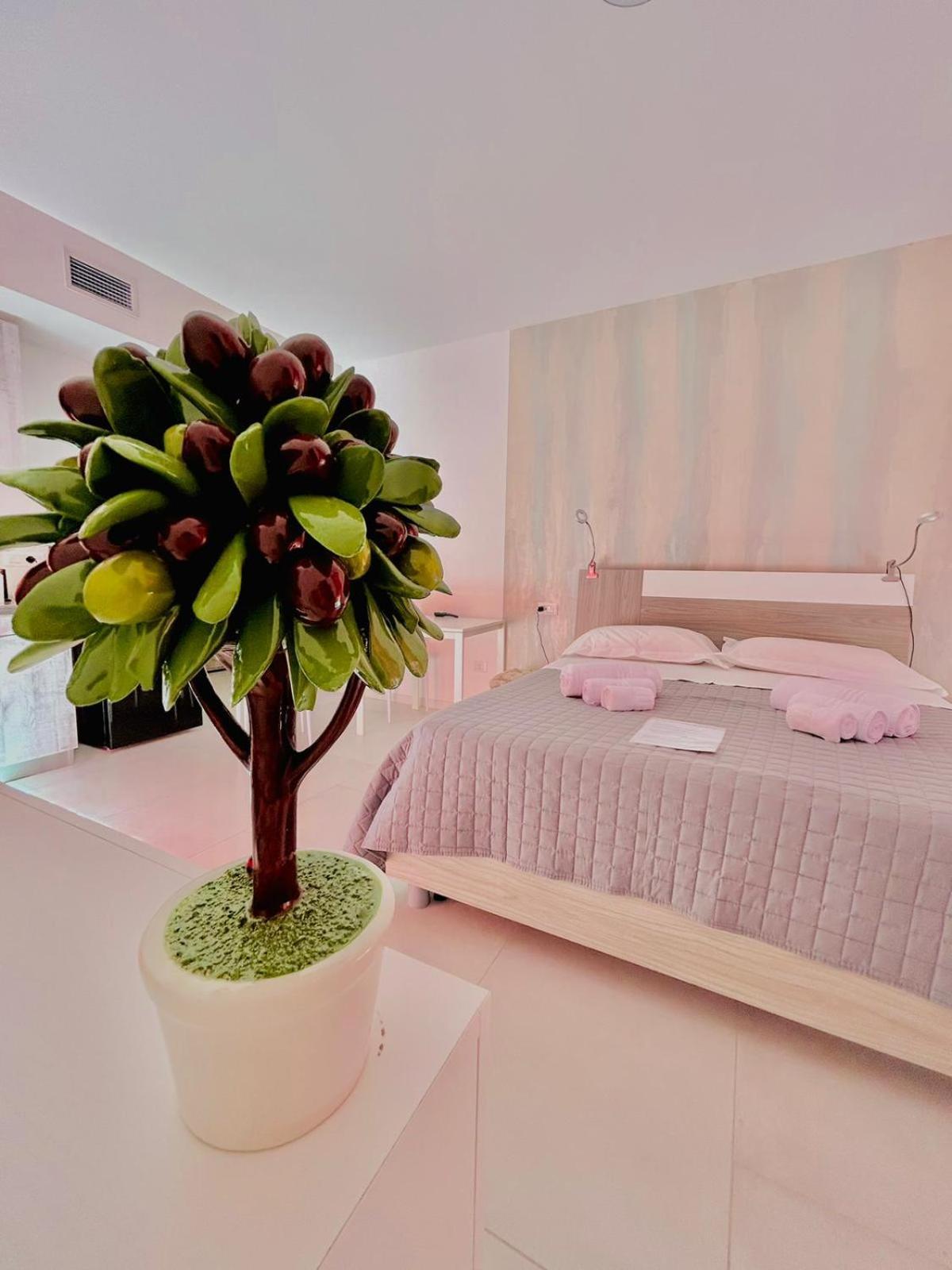 Aqua Marine B&B - Rooms And Apartments Milazzo Eksteriør bilde