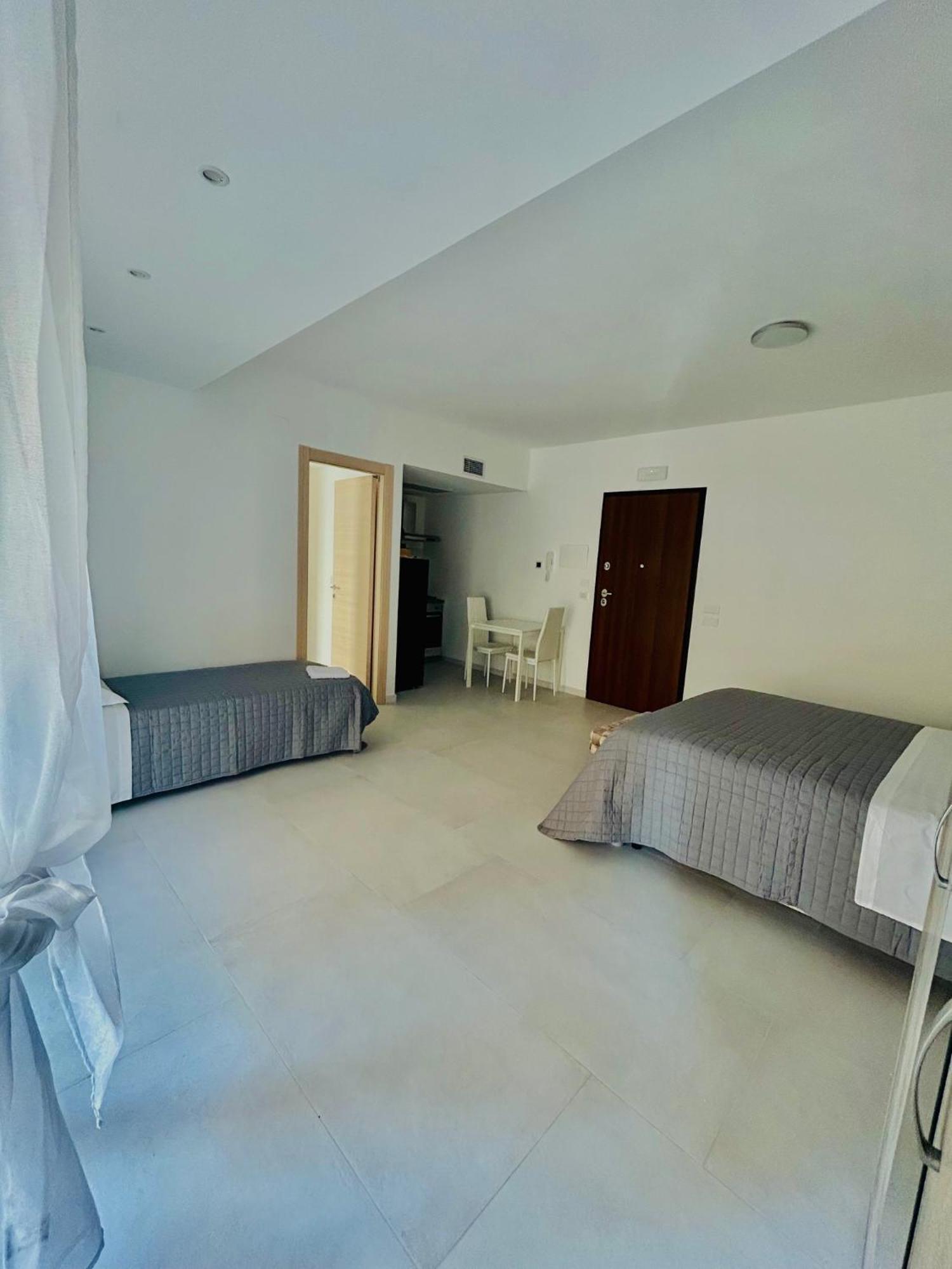 Aqua Marine B&B - Rooms And Apartments Milazzo Eksteriør bilde