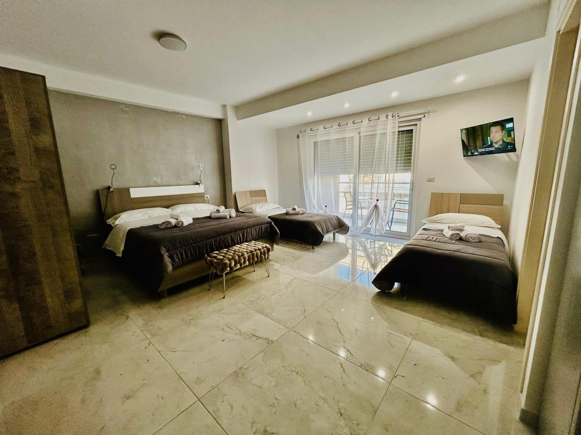 Aqua Marine B&B - Rooms And Apartments Milazzo Eksteriør bilde
